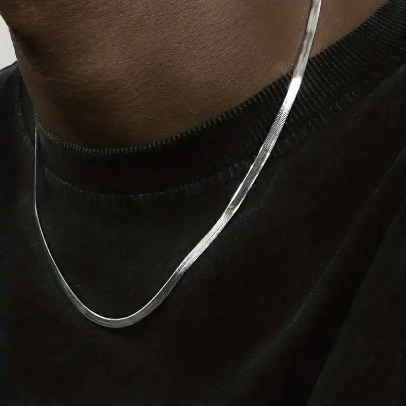 Silver Vibe – 4mm Flat Snake Chain