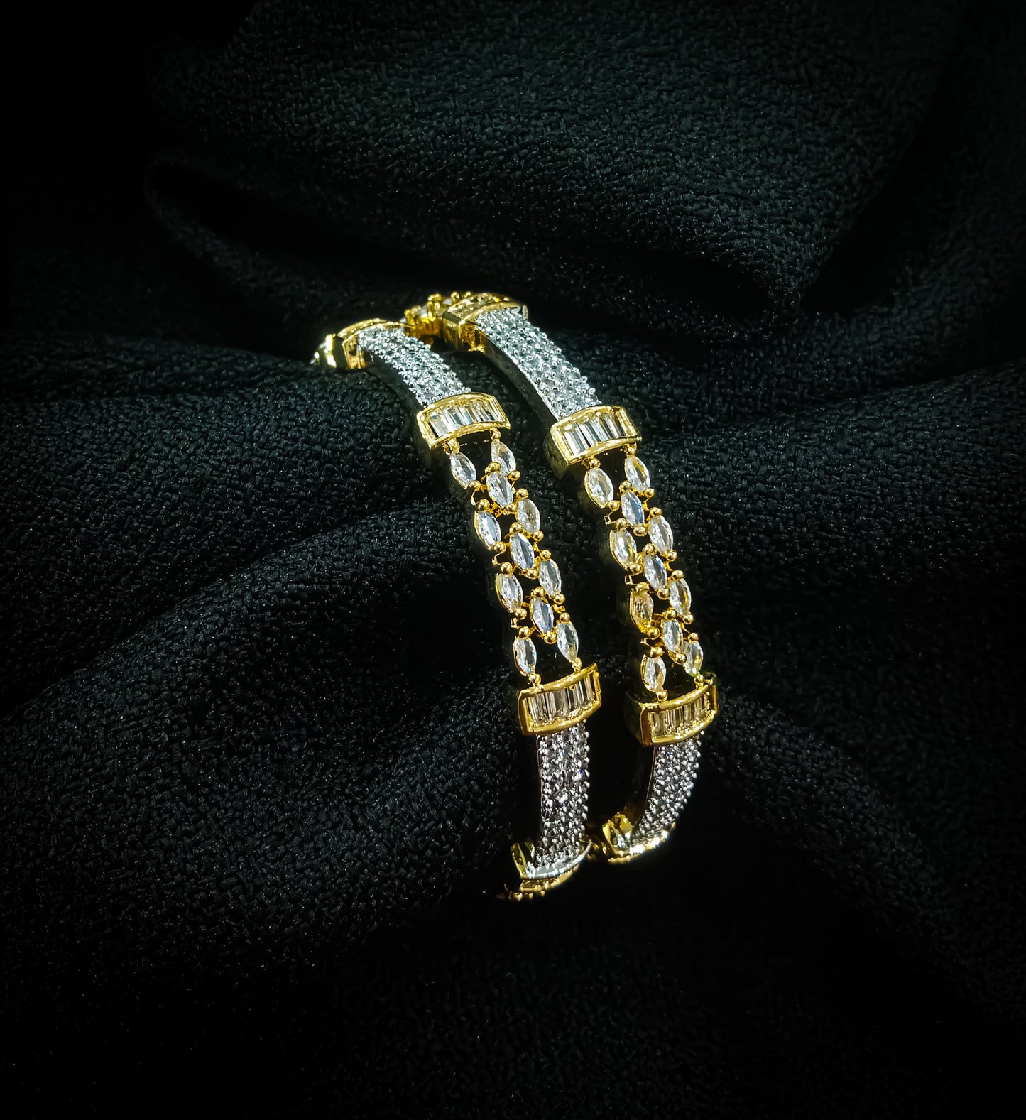 Golden Crest – Dual Spark Designer Bangles