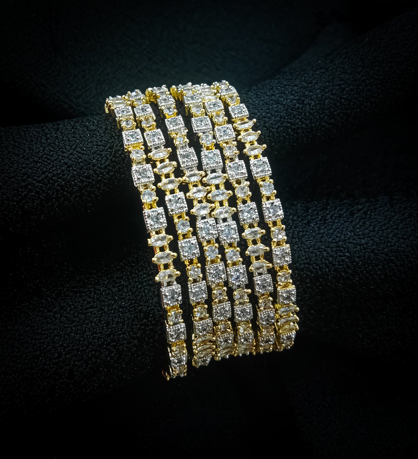 Classic Shine – Square Stone Bracelet Set