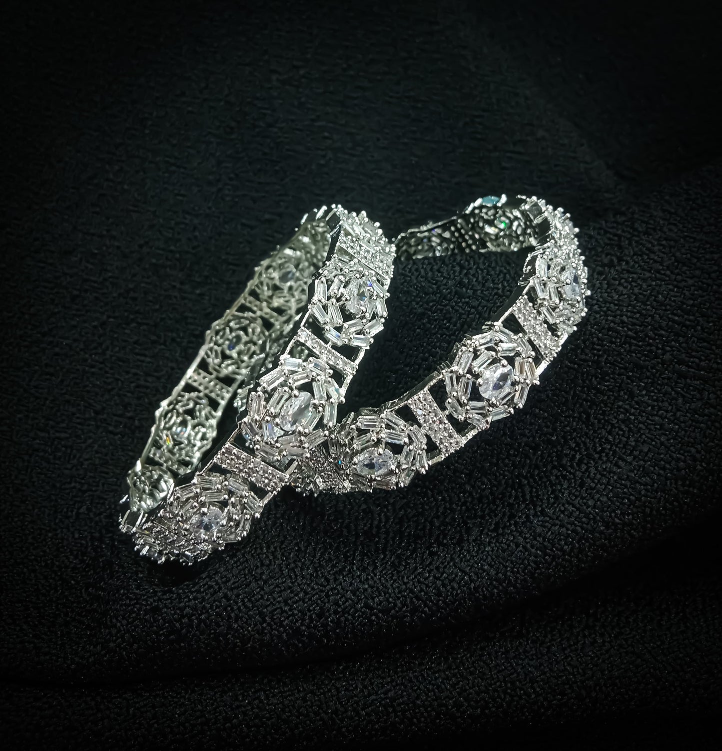 Nazneen Ice – Silver Sparkle Stone Bangles