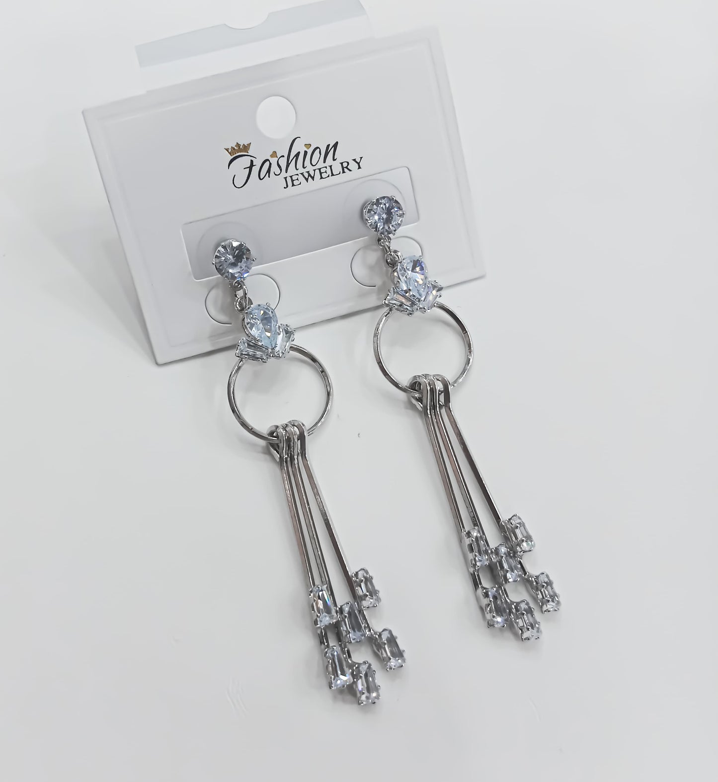 Iris Fall – Sleek Crystal Cascades