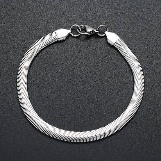 Silver Serpent – Snake Chain Bracelet