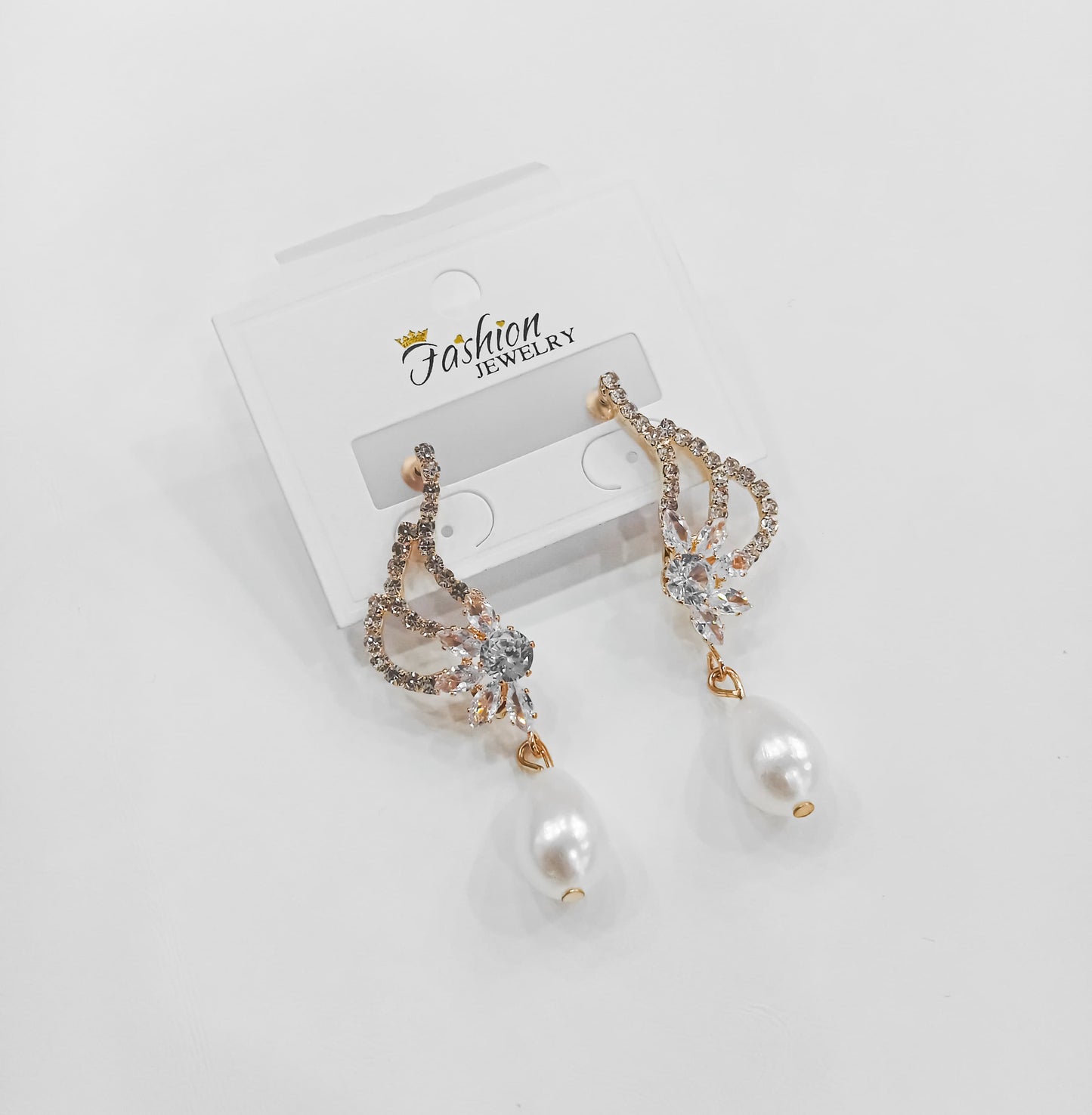 PearlWhirl – Elegant Crystal & Drop Pearl Earrings