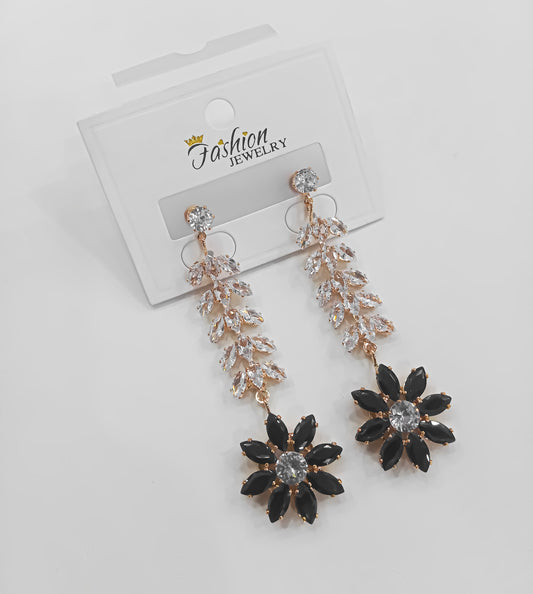 Nightfall Bloom – Bold Floral Elegance