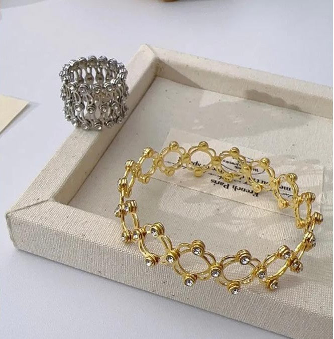 Dual Myst – The 2-in-1 Adjustable Ring & Bracelet