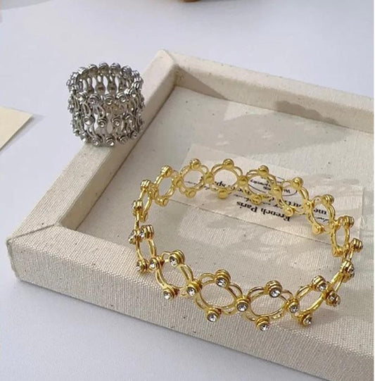 Dual Myst – The 2-in-1 Adjustable Ring & Bracelet