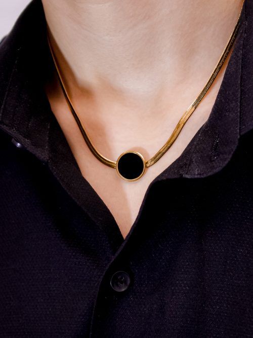 Eclipse Circle - Black Pendant Necklace